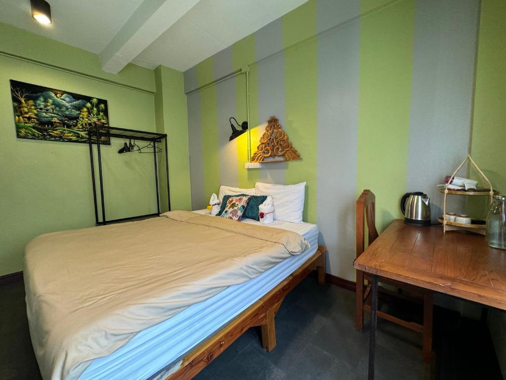 Retro At Phra Sing Guest House - 17