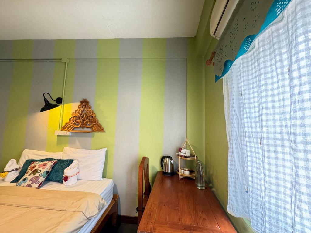 Retro At Phra Sing Guest House - 18