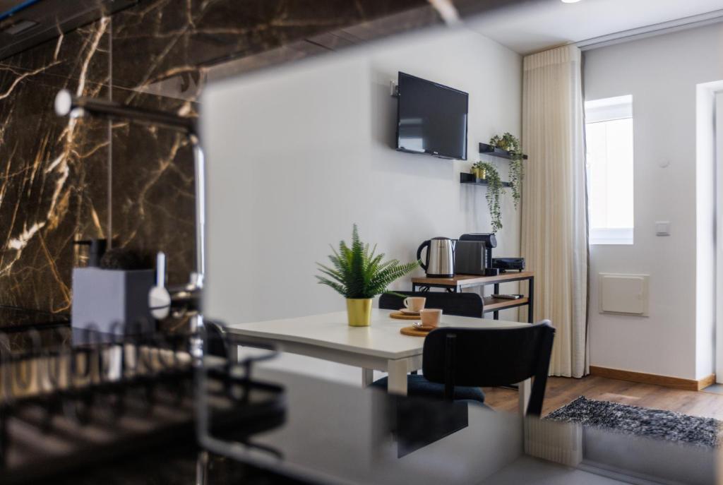 Live in Aveiro Rossio - 1