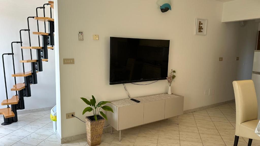 TV a/nebo společenská místnost v ubytování Apartments Aleksandra 1132