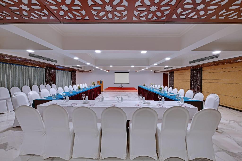Konferenční prostory v ubytování Quality Inn Regency, Nashik