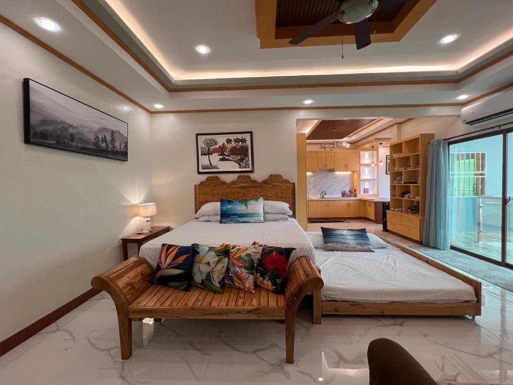 Spacious 2nd Floor Oceanfront House in Lila, Bohol, Lila (updated