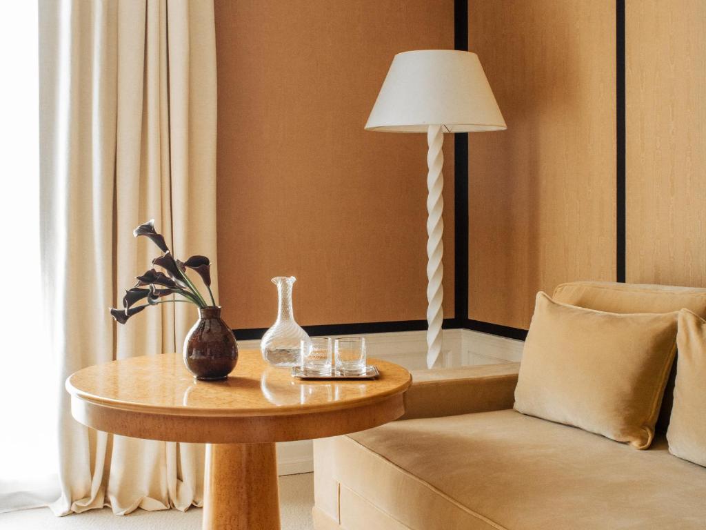 Posezení v ubytování Hôtel Balzac Paris & Spa Ikoï