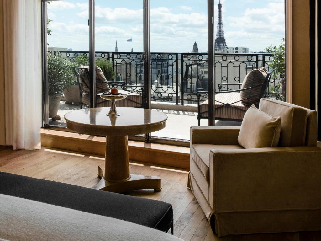 Posezení v ubytování Hôtel Balzac Paris & Spa Ikoï