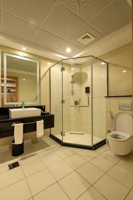 
Large Superior Twin Room - Non-Smoking
