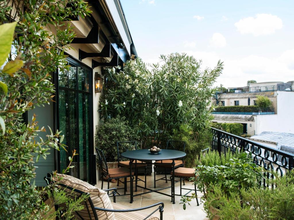 Balkón nebo terasa v ubytování Hôtel Balzac Paris & Spa Ikoï