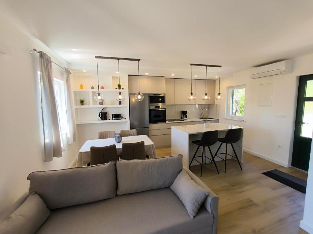 مطبخ أو مطبخ صغير في Apartments Silvana