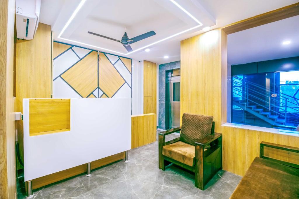 Posezení v ubytování Treebo The Address Inn Mehdipatnam