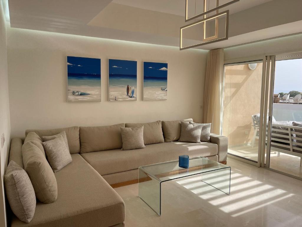 Posezení v ubytování LUXURY APART TAGHAZOUT Bay
