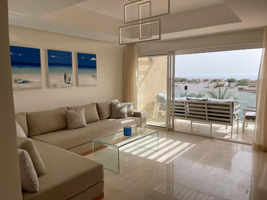 Posezení v ubytování LUXURY APART TAGHAZOUT Bay
