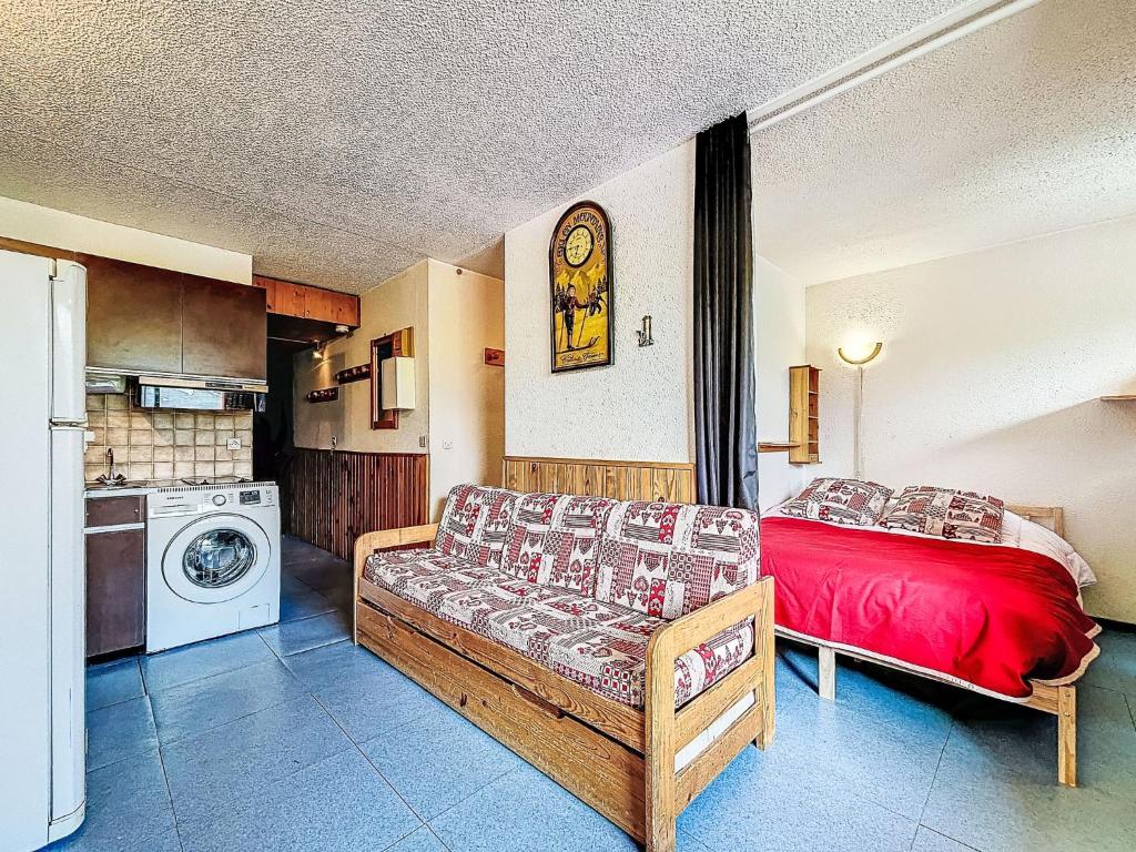 Kuchyň nebo kuchyňský kout v ubytování Apartment Vanoise B 752 by Interhome