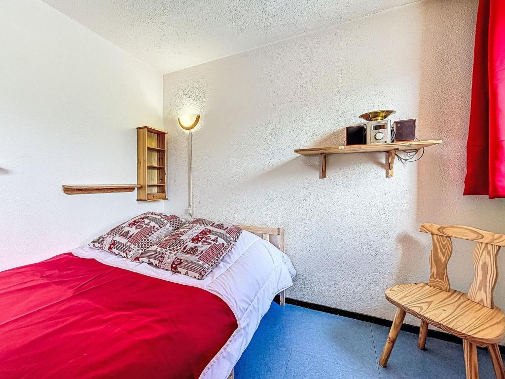 Postel nebo postele na pokoji v ubytování Apartment Vanoise B 752 by Interhome