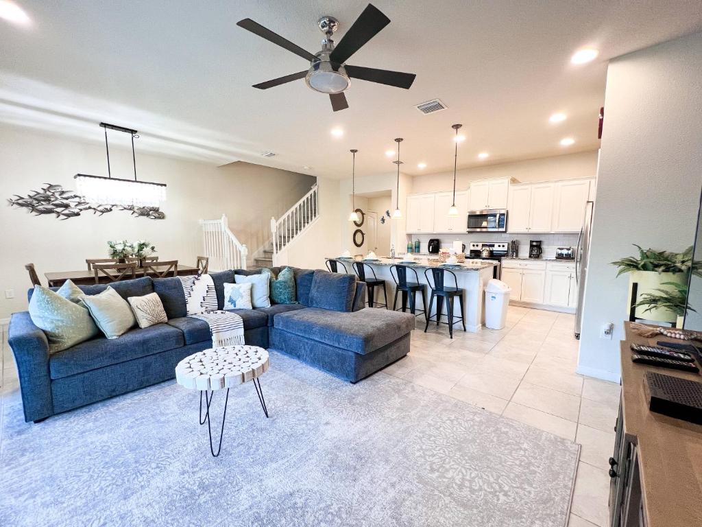 8906 Windsor Wonderland 5BD Disney area - Housity