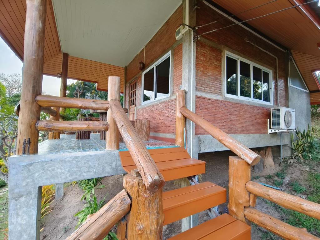 บ้านพอเพียงเชียงดาว BanPorPiangChiangDao - Habitación Triple
