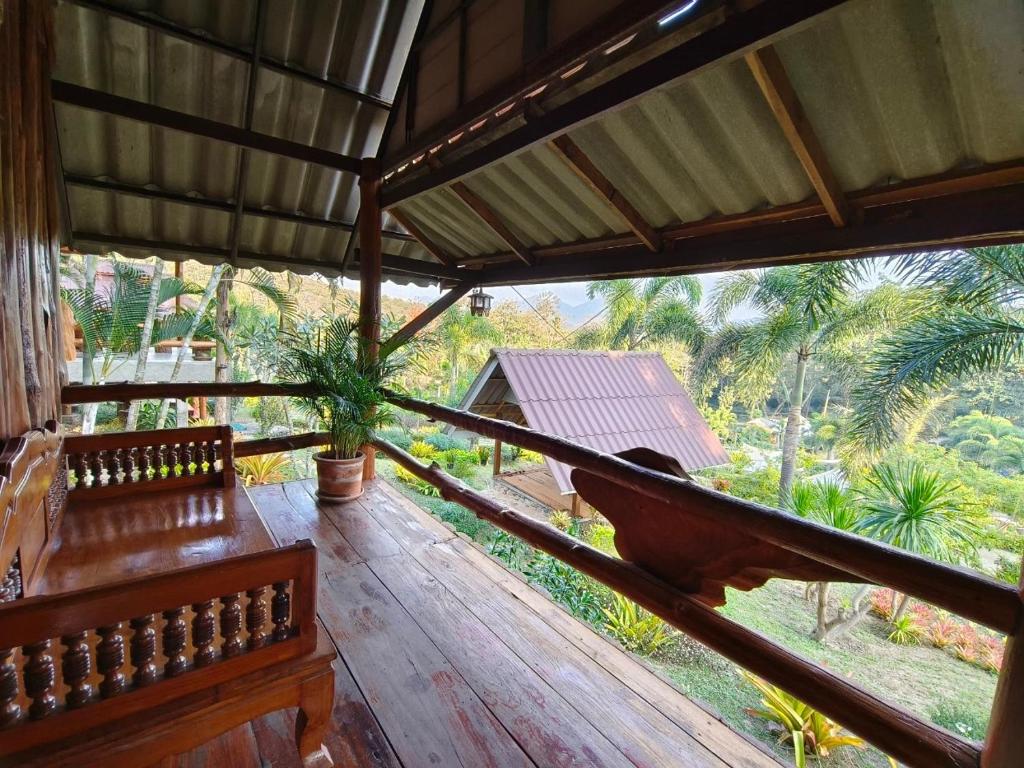 บ้านพอเพียงเชียงดาว BanPorPiangChiangDao - Habitación Deluxe Con Cama Grande