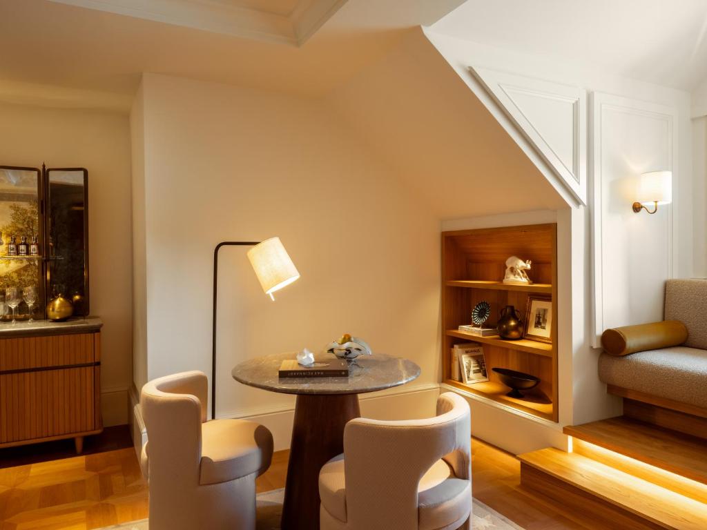 Posezení v ubytování Rosewood Schloss Fuschl