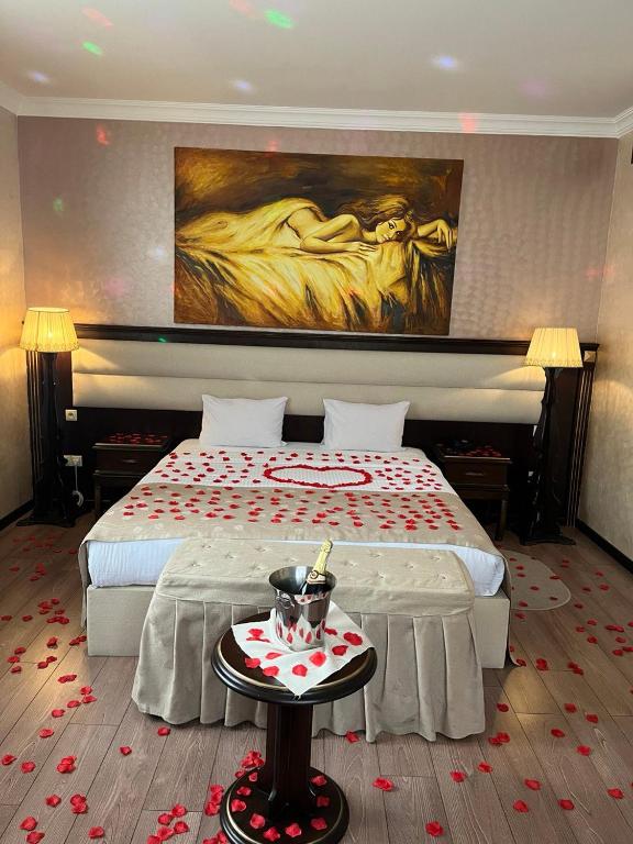 Postel nebo postele na pokoji v ubytování Smith Hotel