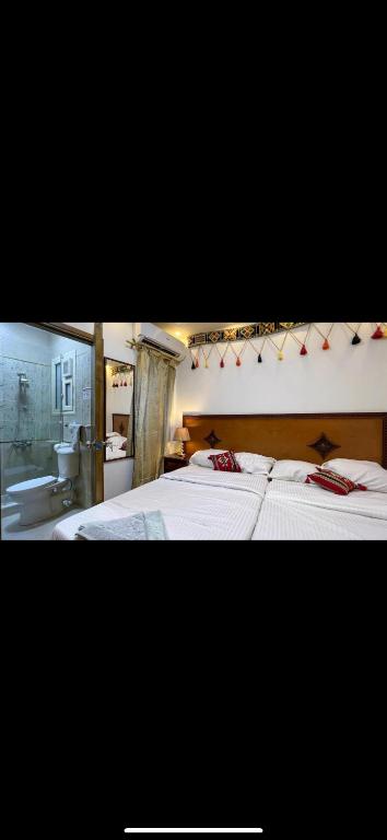 Atlantis Pyramids Inn - 12