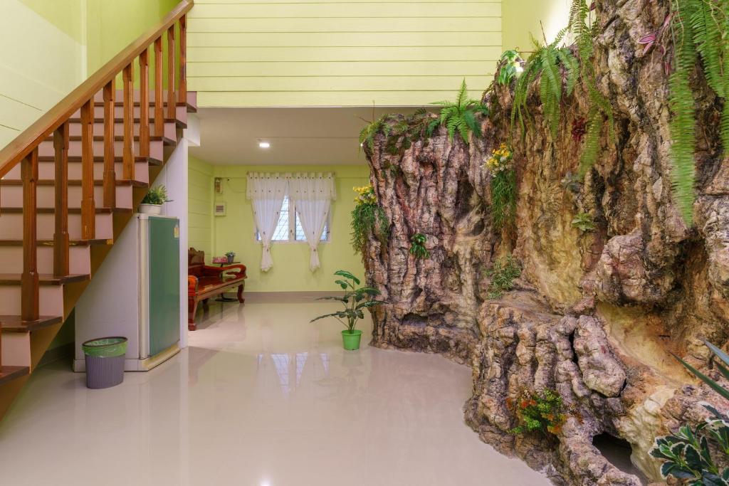 Fotografie z fotogalerie ubytování SriRungRueng Place v destinaci Kanchanaburi
