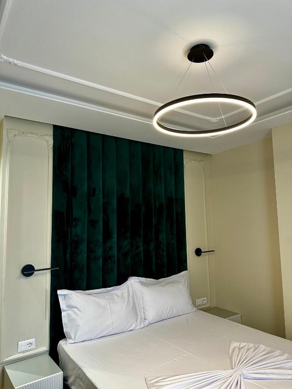 Sky View Hotel & Restaurant - Chambre Double