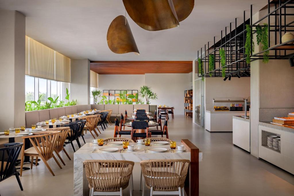 Restaurace v ubytování Hyatt Vivid Grand Island Cancun-All Inclusive Adults Only
