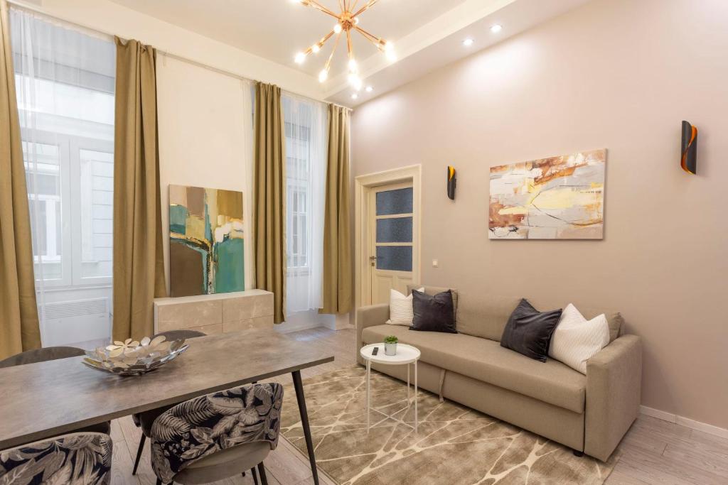 Deluxe Top Center Izabella Apartment By Cavaland 1064 Budapest, Izabella utca 45 1st. floor kép - 1