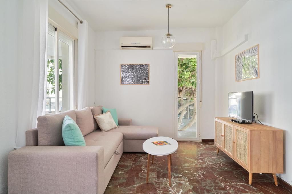 Estepona beach apartment