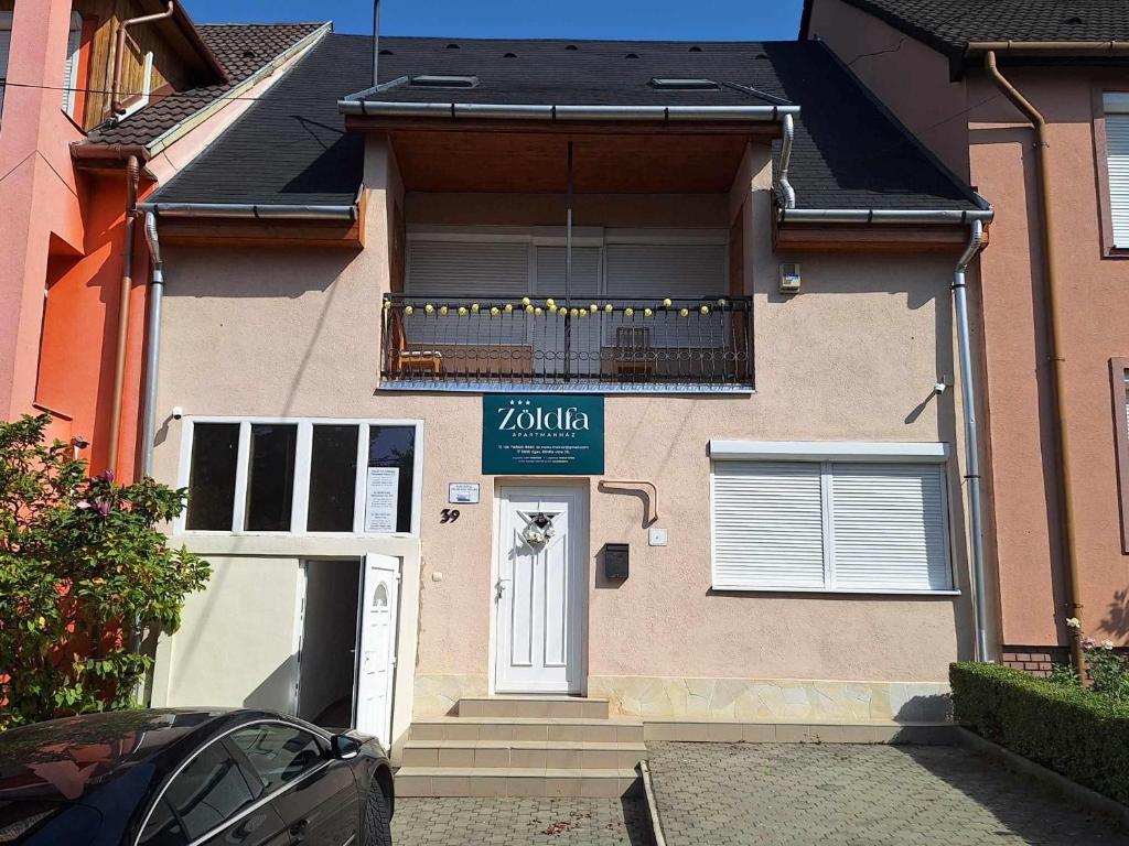 Zöldfa Apartmanház - Tetőtér 3300 Eger, Zöldfa utca 39 kép - 1