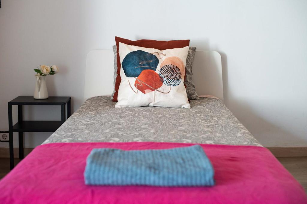 Postel nebo postele na pokoji v ubytování Private Room Heart Eixample