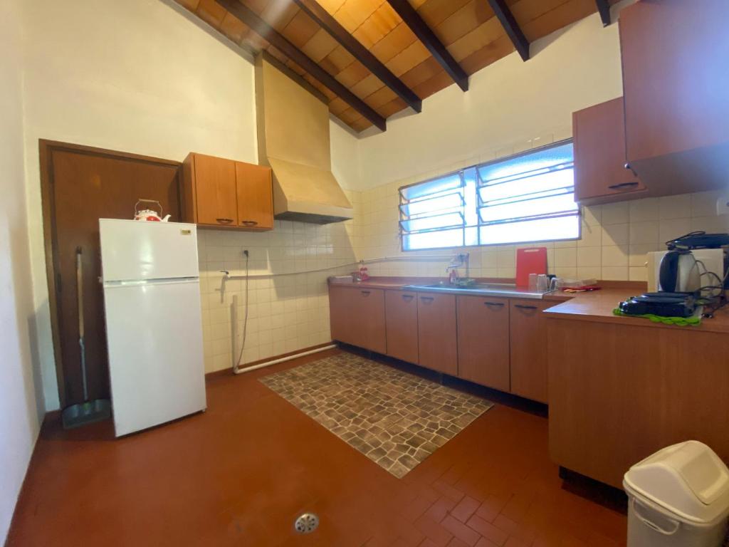 Kuchyň nebo kuchyňský kout v ubytování Villa Morra house III
