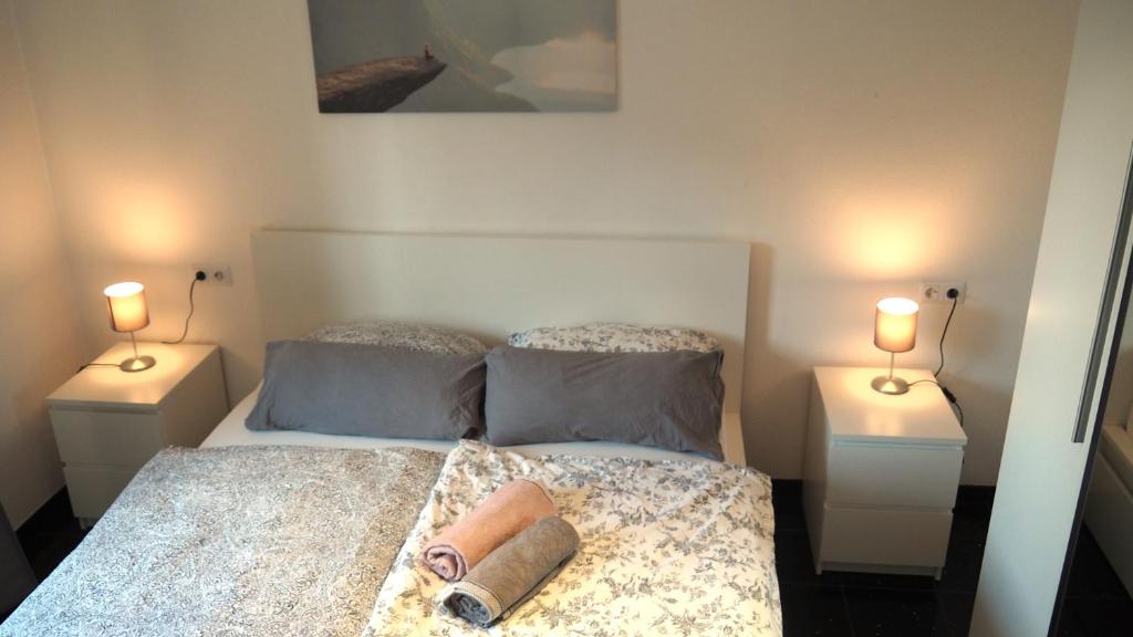 Postel nebo postele na pokoji v ubytování Möblierte Wohnung Nähe BASF Ludwigshafen/Mannheim mit Privatparkplatz