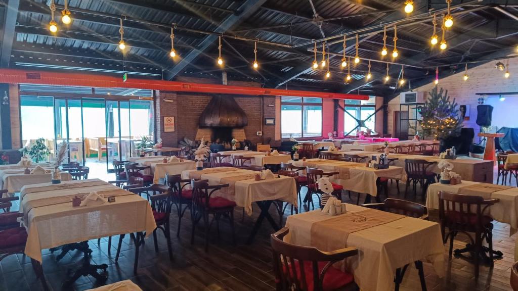 Restaurace v ubytování Iznik Candarlı Ciftligi