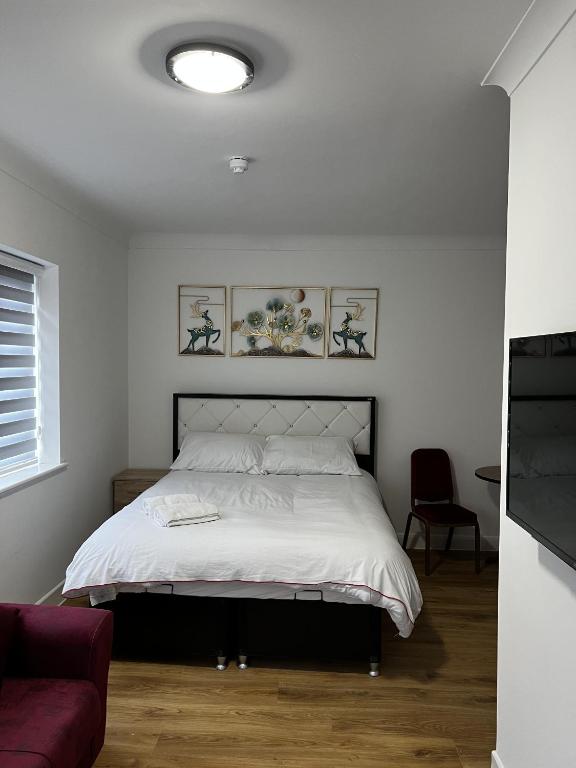The Barrington Hotel - Superior King Room
