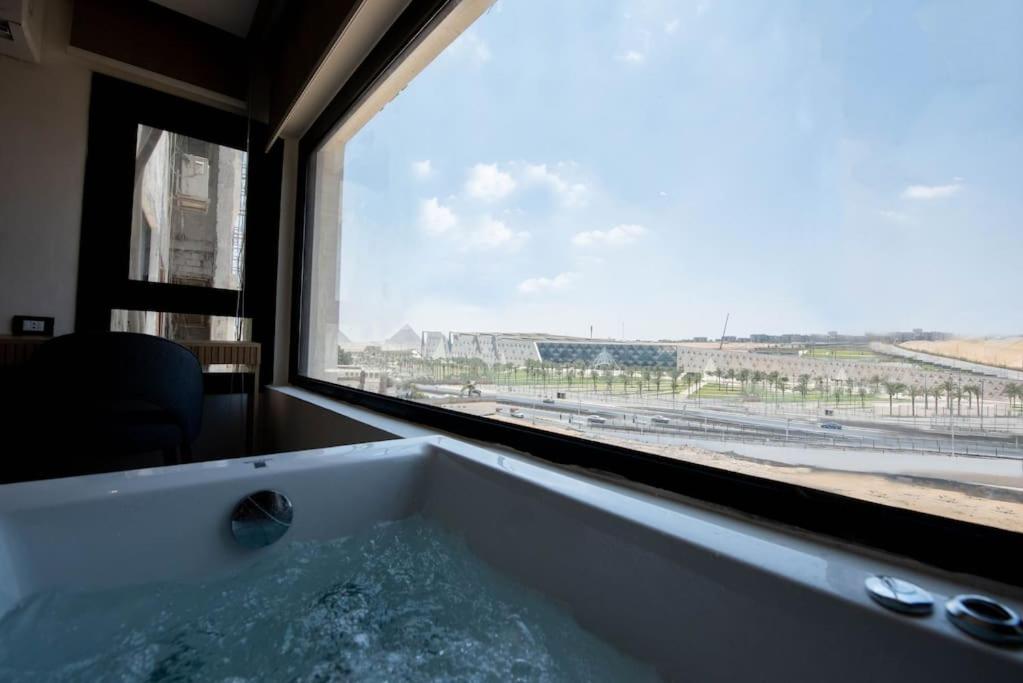 Jacuzzi Paradise Pyramids Panoramic View 502, Cairo (updated prices 2024)