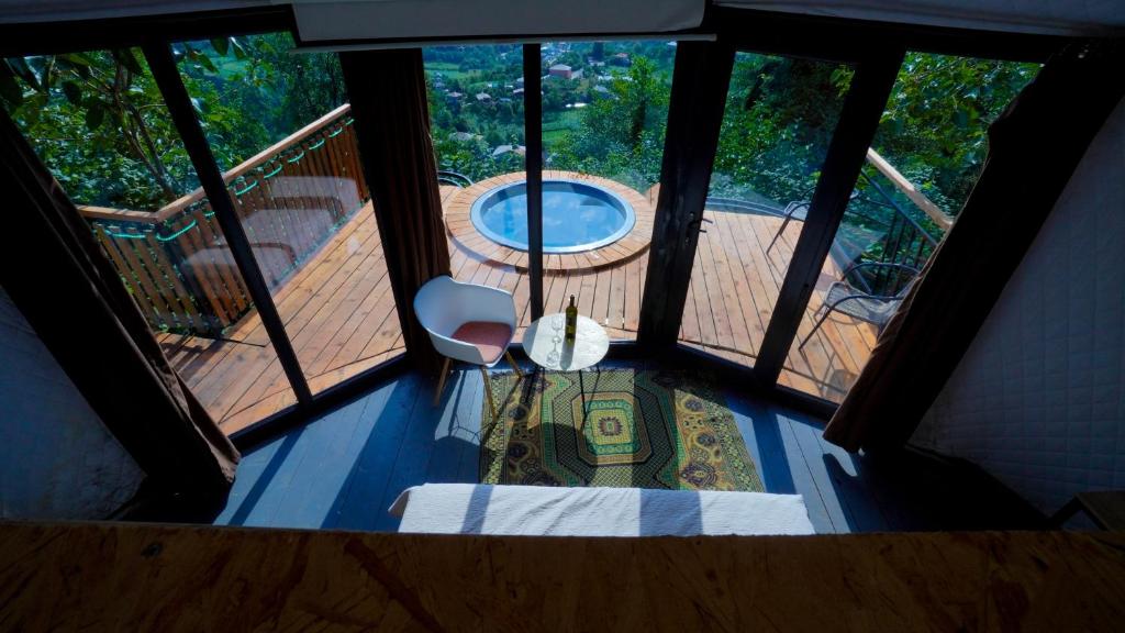 Posezení v ubytování Ajara Glamping Kokotauri