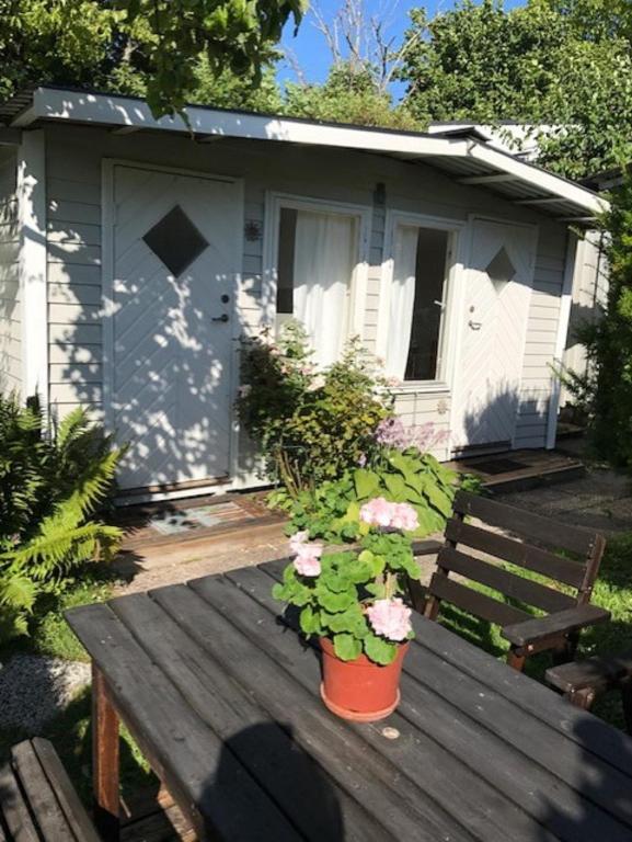 Zahrada ubytování Strandnära Stuga Lena