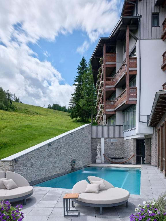 Bazén v ubytování Hotel Wulfenia 4S - Adults Only nebo v jeho okolí