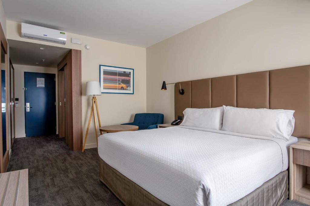 Voodi või voodid majutusasutuse Crowne Plaza Lima by IHG toas