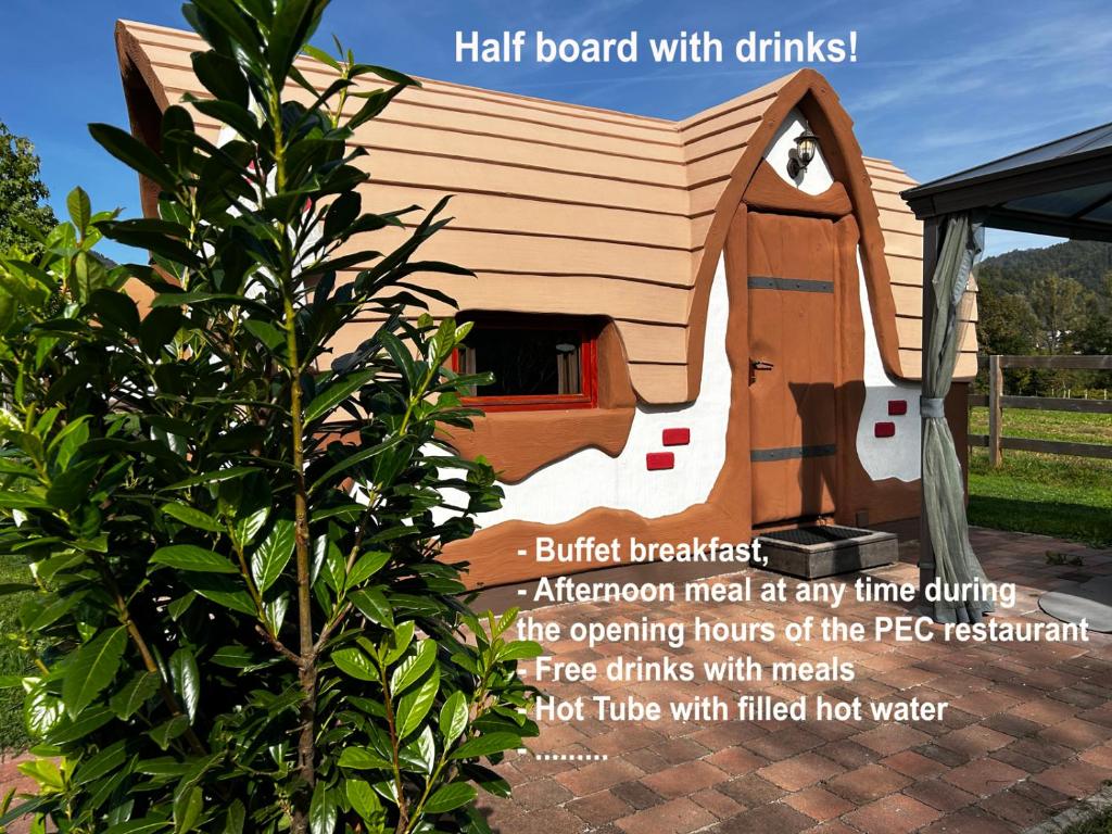 Φωτογραφία από το άλμπουμ του Glamping PEC - HALFBOARD σε Selnica ob Dravi