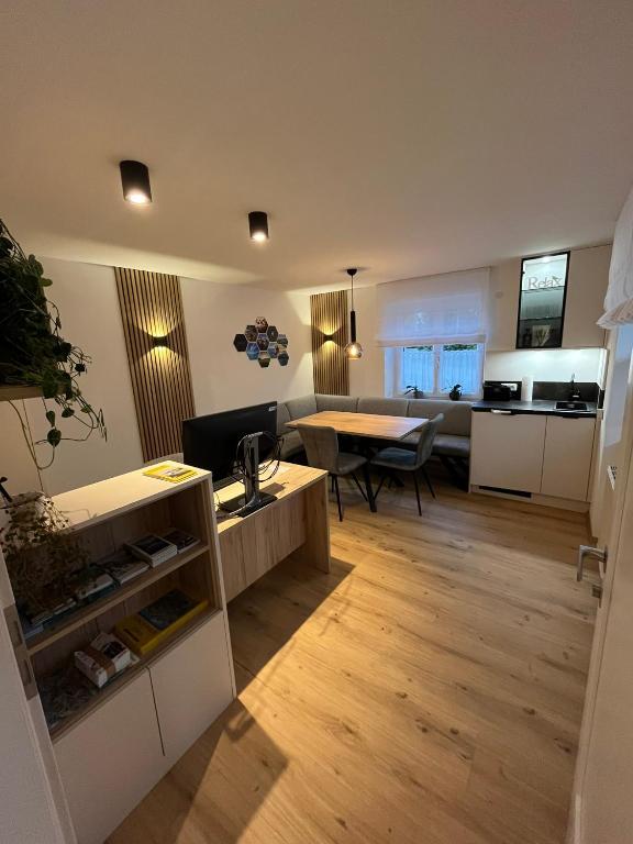Kuchyň nebo kuchyňský kout v ubytování Gästehaus Jedinger