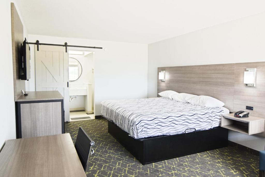 Americas Best Value Inn Roland