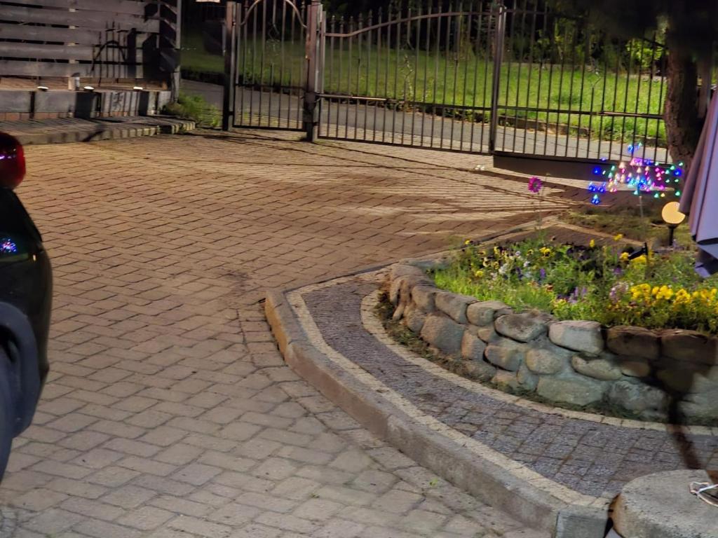 Zahrada ubytování Słoneczna Idylla - Nad Zalewem k Karpacza SAUNA JACUZZI