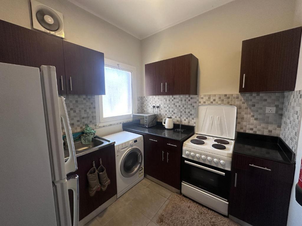 Grandeur Sunrise Apartments - One-Bedroom Apartment