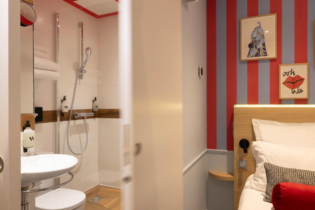 Hotel La Folie des Pres - Saint-Germain-des-Pres - Resim 12