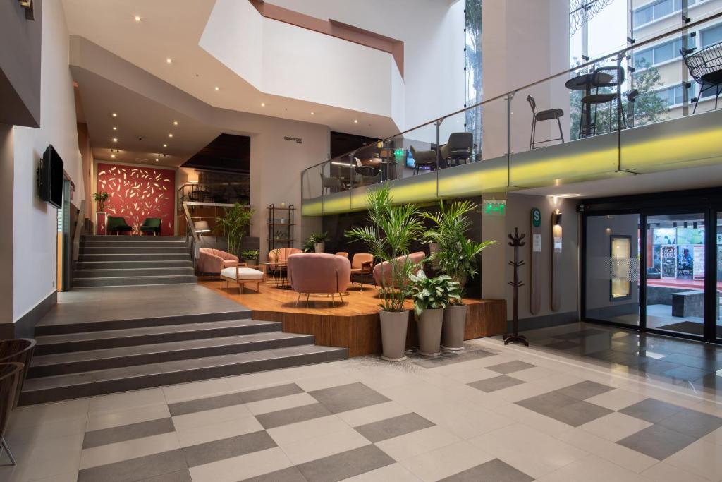 Istumisnurk majutusasutuses Crowne Plaza Lima by IHG
