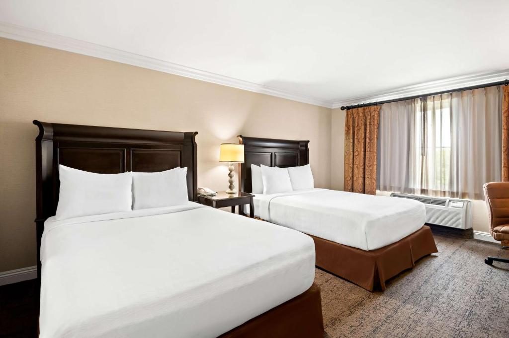 Best Western Ontario Mills Mall - Habitación Con 2 Camas Grandes - No Fumadores
