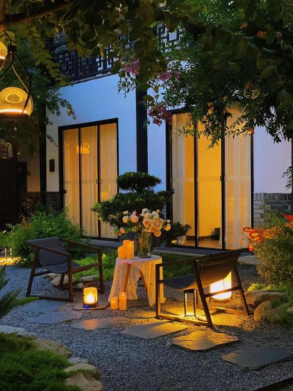 Zahrada ubytování Mount Emei Heyuan Serene Residence Hot Spring Hotel