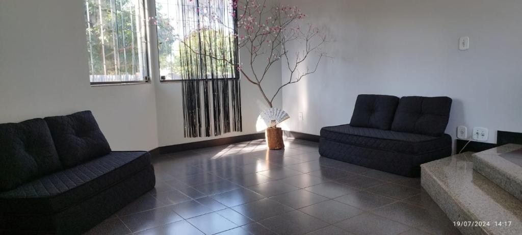 Posezení v ubytování Casa 4 quartos com piscina