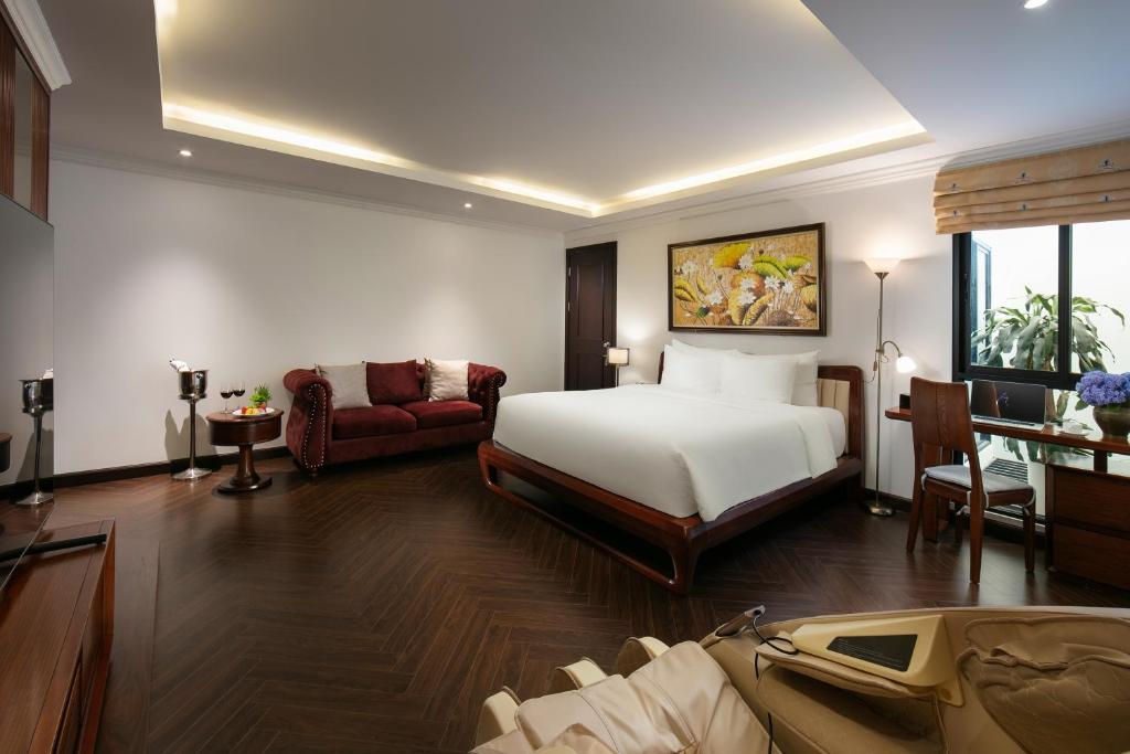 MAY DE VILLE Crown Hotel - 8