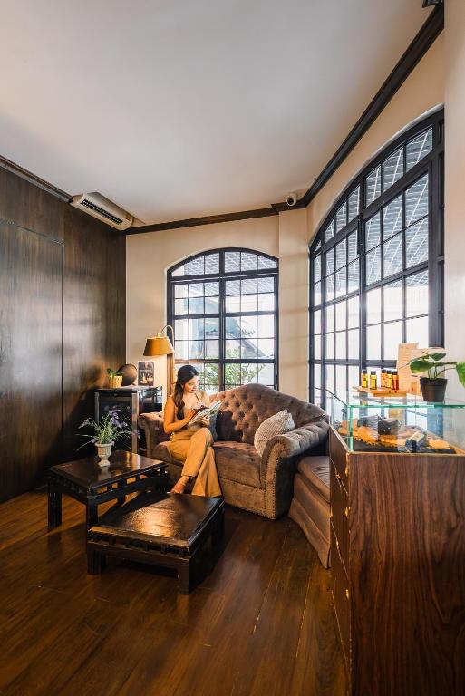 THEA Private Suites by TH District - Resim 9